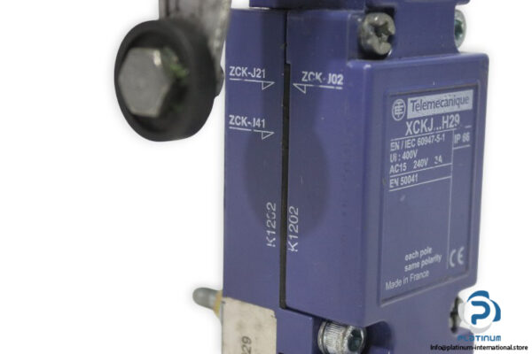 telemecanique-XCKJ-H29-limit-switch-used-4