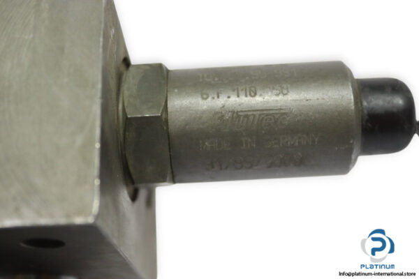 flutec-DSV-10-EY-4.1_1_1T160-safety-block-used-3