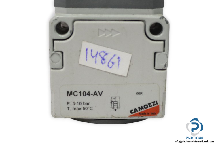 camozzi-MC104-AV-soft-start-valve-used-1