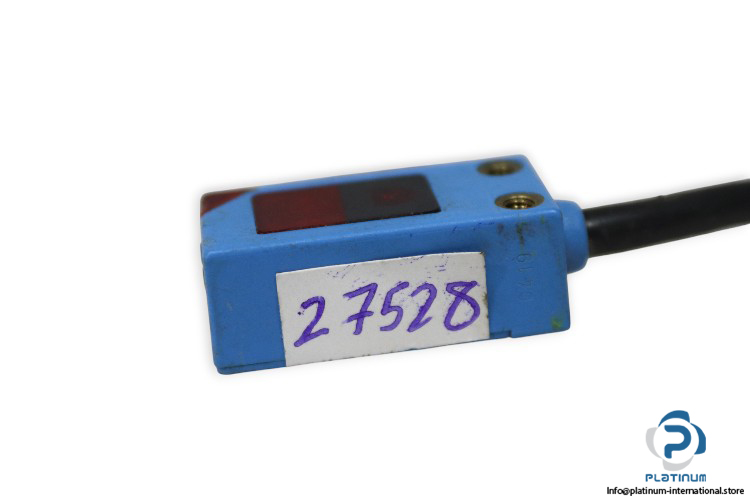 sick-WT4-2P431-photoelectric-proximity-sensor-(used)-4