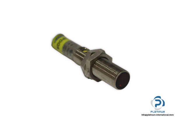 banner-M12PDQ8-barrel-mount-sensor-(used)-1