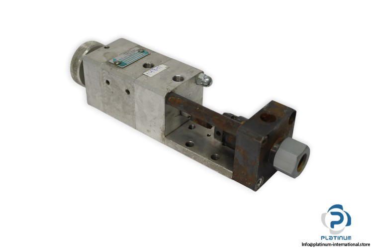 2001-1005-0000-pneumatic-cylinder-(used)