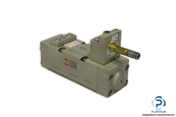 metal-work-7051021100-solenoid-valve-without-coil-(used)