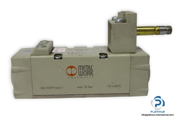 metal-work-7051021100-solenoid-valve-without-coil-(used)-1