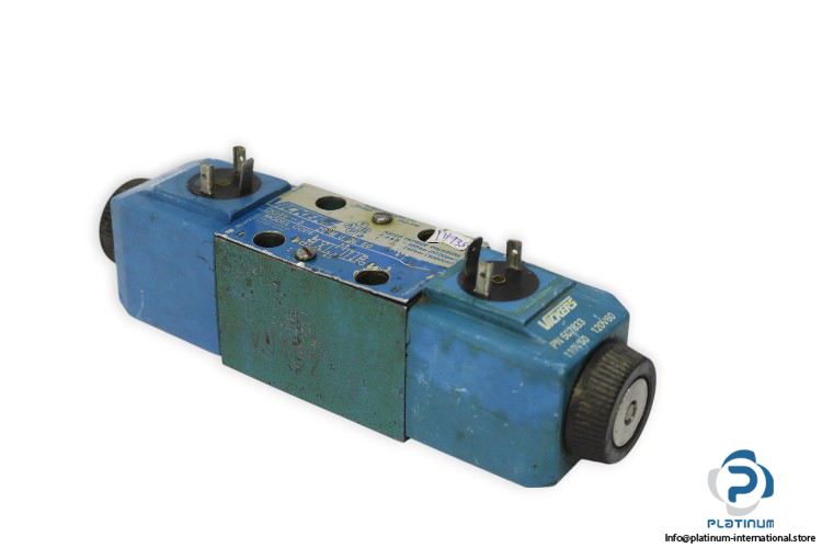 vickers-DG4V-3-20VM-U-B6-60-solenoid-valve-used