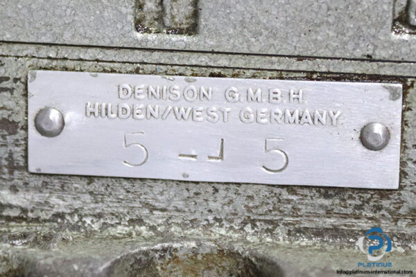 denison-D1D12-33-207-03-03-7002-V115-directional-control-valve-used-2