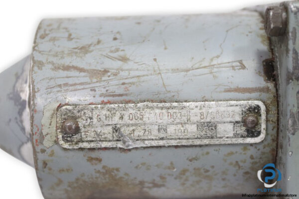 rexroth-4WE-10-D-22-G24-directional-control-valve-used-1