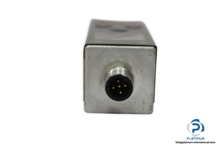 1825-503-273-pneumatic-manifold-block-used