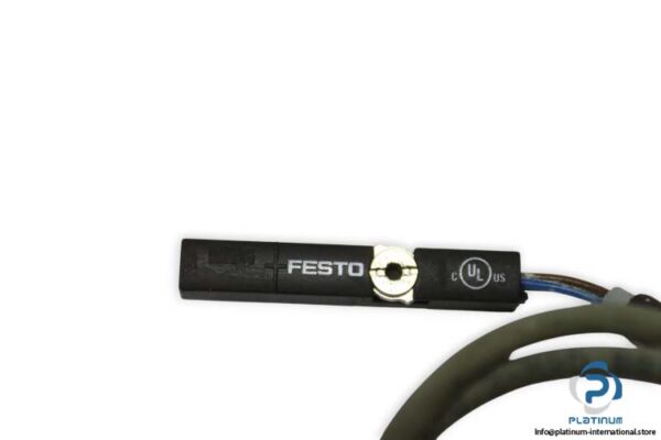 festo-SME-8M-DS-24V-K-0.3-M8D-proximity-sensor-(used)-1