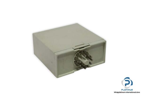 mac3-EZ11A00000-level-relay-(used)-2