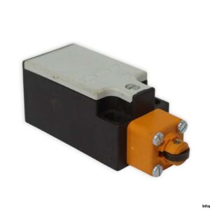 siemens-3SE2-200-6D-position-switch-(used)-1