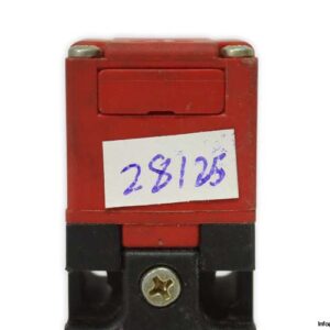 pizzato-FR-692-D1-H01-FR1-3632-safety-switch-(used)-1