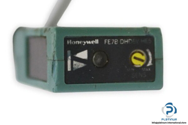 honeywell-FE7B-DHD6V-HE5-photoelectric-sensor-(used)-4