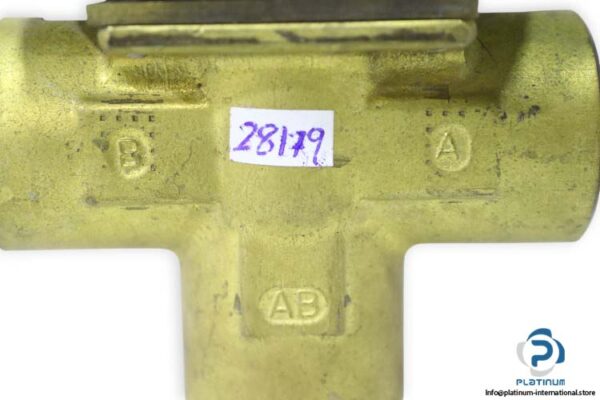 honeywell-V4044C1312-motorized-diverting-valve-(new)-1