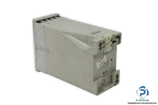 dold-AA9943.12-220_380V50_60HZ-undervoltage-relay-(used)-2