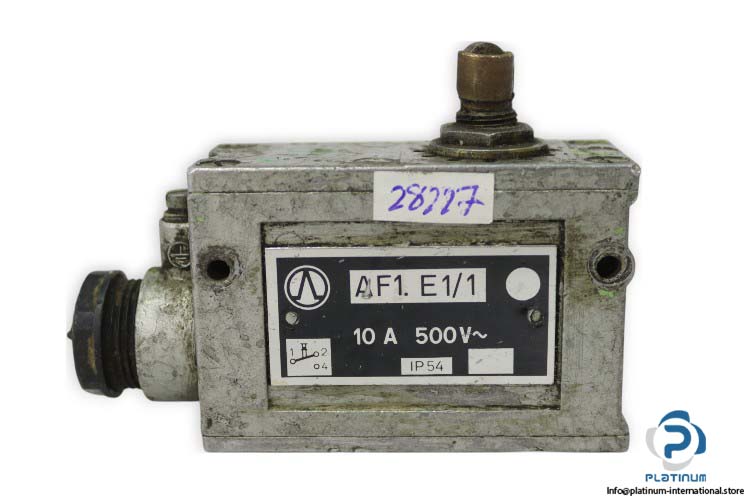 robotron-AF1.E1_1-micro-switch-(used)-1