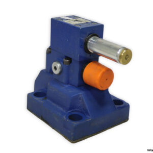 rexroth-R900550776-directional-control-valve-(used)