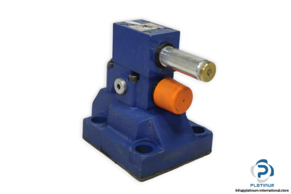 rexroth-R900550776-directional-control-valve-(used)