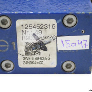 rexroth-R900550776-directional-control-valve-(used)-1