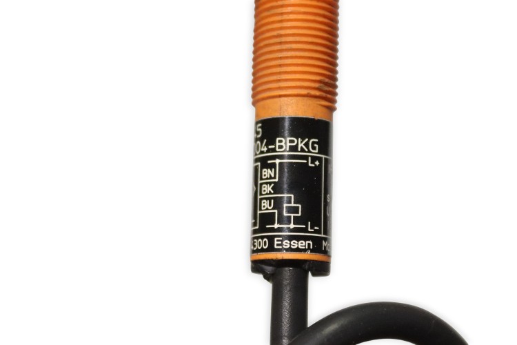 ifm-IF5345-inductive-sensor-(used)-3