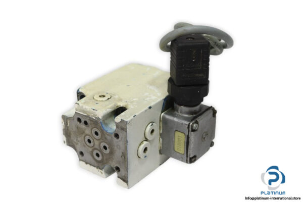 vickers-CVU-16-SWB-B29-M-10-EN6-electrical-position-controller-used-2