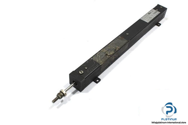 novotechnik-lf-12-300-linear-encoder-scanning-head-2