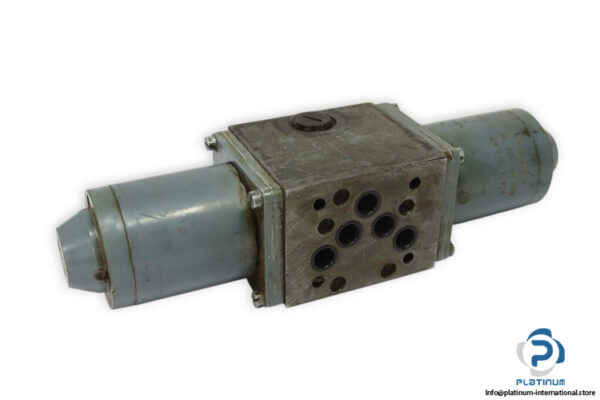 rexroth-4-WE-10-E-4.1_G24-ND-directional-control-valve-used