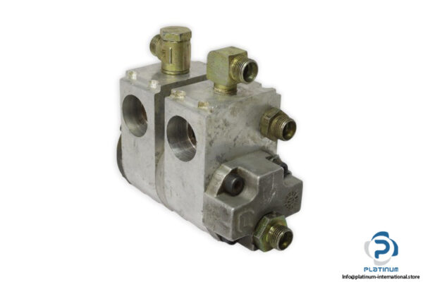 PLD10.4-X-gear-flow-divider-used