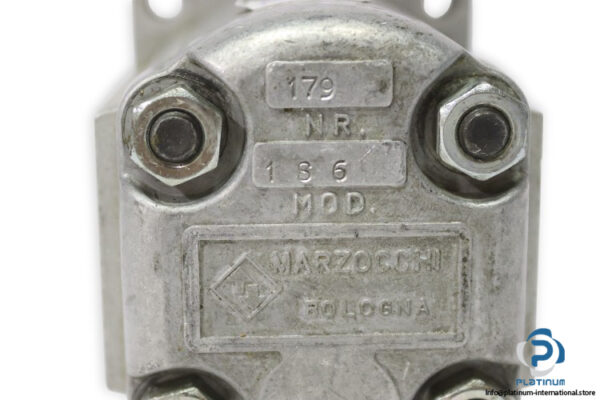 marzocchi-I-S-6-hydraulic-gear-pump-used-1