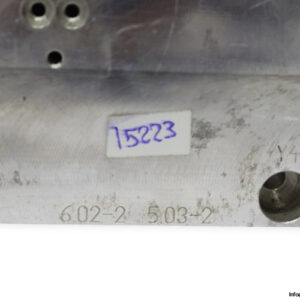 sca-schucker-87120.0002-hydraulic-valve-manifold-pressure-regulator-and-gauge-used-2