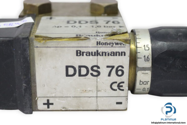 honeywell-DDS-76-differential-pressure-switch-used-1