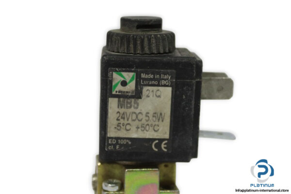 pneumax-M2407-solenoid-valve-used-1