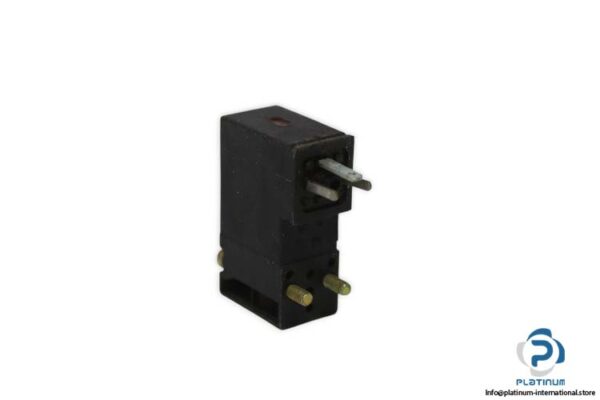 parker-P2E-KS32C-solenoid-valve-used
