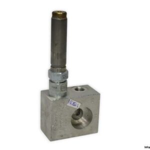 sun-hydraulics-A906-12M-G01-solenoid-operated-directional-poppet-valve-used