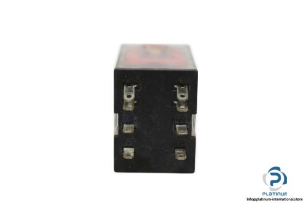 omron-MY2IN-(S)-1347Y1-plug-in-power-relay-(used)-2