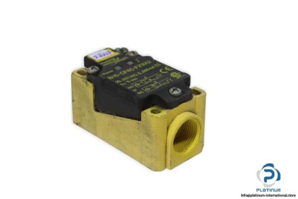 turck-BI15-CP40-FZ3X2-inductive-sensor-(used)