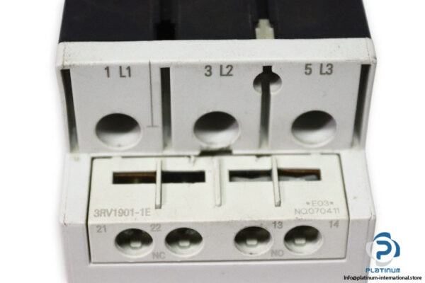 siemens-3RV1031-4EA10-circuit-breaker-(used)-2