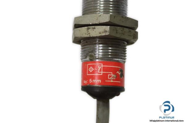 turck-BI5-M18-RZ3X-inductive-sensor-(used)-4