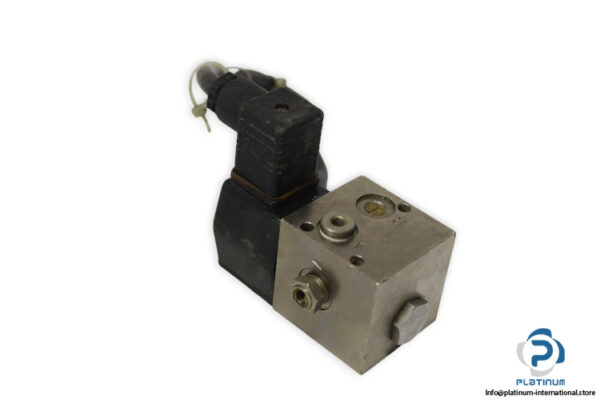 smc-VS3115-single-solenoid-valve-(used)-1