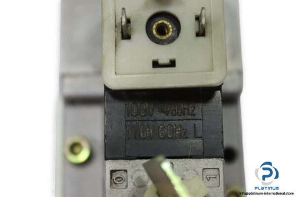 ckd-4F530-M3-double-solenoid-valve-(used)-3