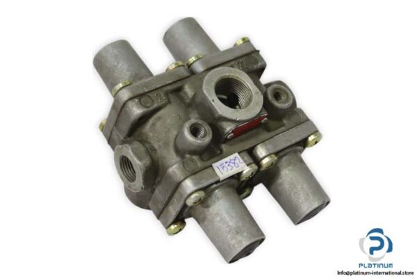 wabco-934-702-040-7-quadruple-protection-valve-used