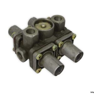 wabco-934-702-040-7-quadruple-protection-valve-used-1