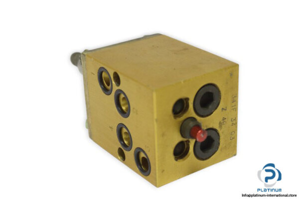 lucifer-487069-solenoid-valve-used-withoutcoil-2