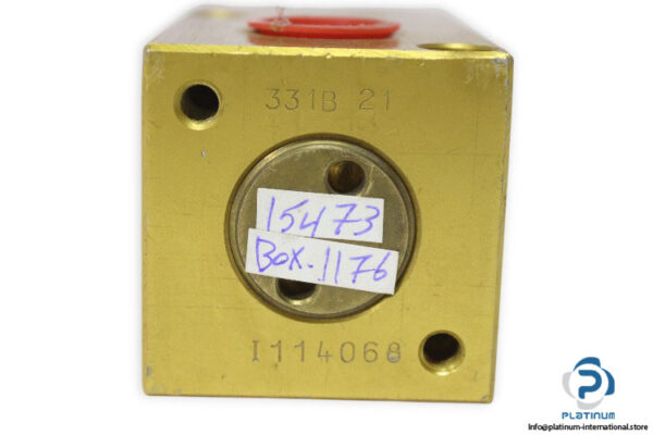 lucifer-331B-21-solenoid-valve-used-withoutcoil-1