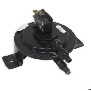 cleveland-control-RSS-495-343-air-pressure-switch-(used)