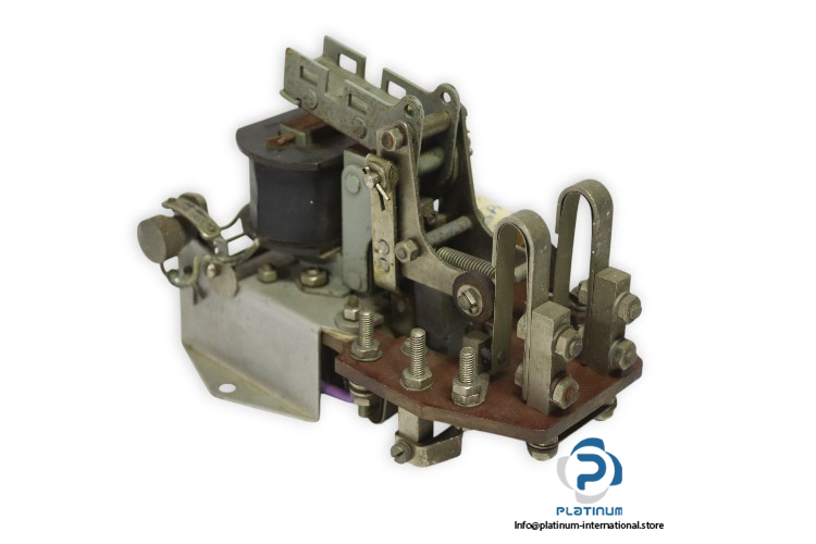 31544-507-carbon-brush-holder-(new)