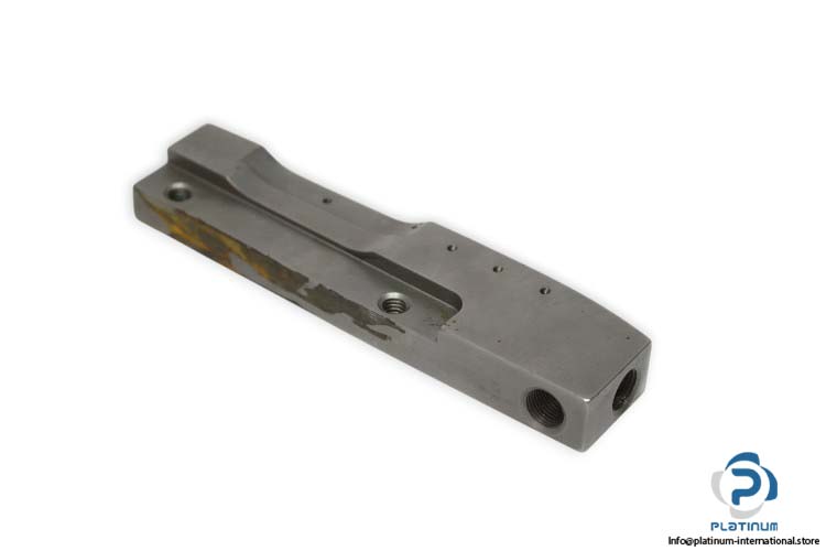 10673643-flat-blade-(new)