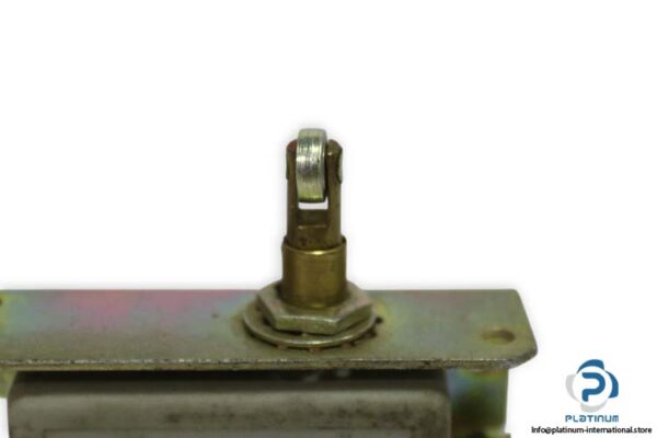 mex-AQ(4)-17F3-limit-switch-(used)-1