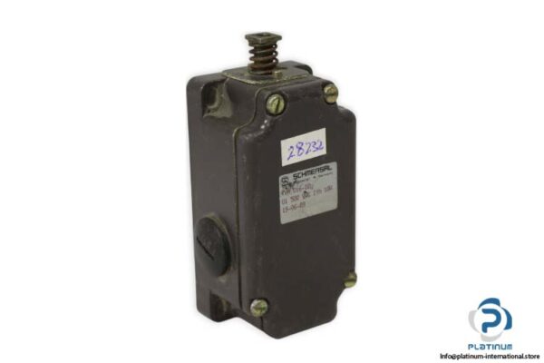 schmersal-TVH-016-12Y-19-06-89-position-switch-(used)