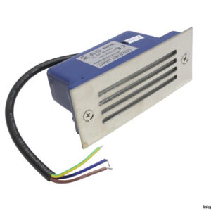 CCT-3000K-led-step-light-(used)